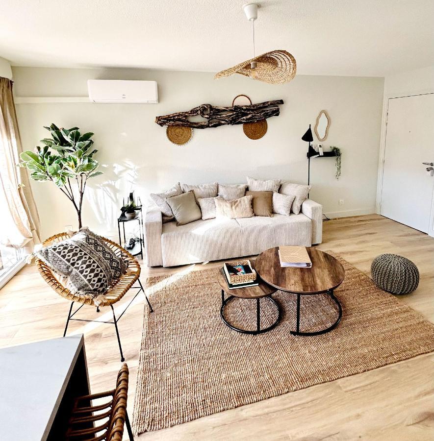 Appartement Modern 1 Bdr + Balcony + Free Parking + Ac + Pool à L'Isle-d'Abeau Extérieur photo