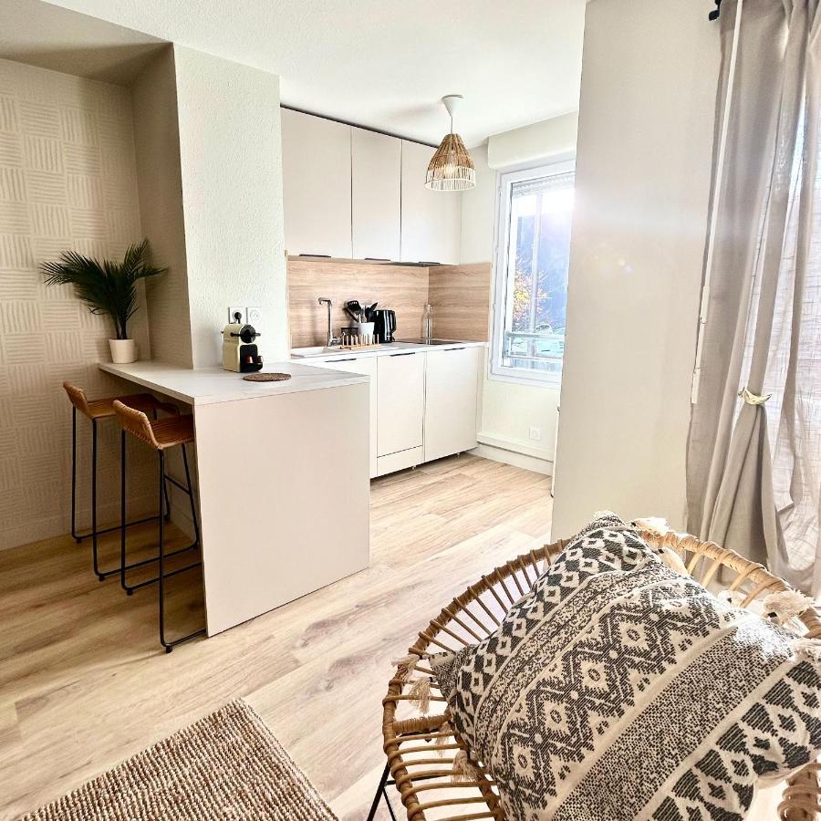 Appartement Modern 1 Bdr + Balcony + Free Parking + Ac + Pool à L'Isle-d'Abeau Extérieur photo